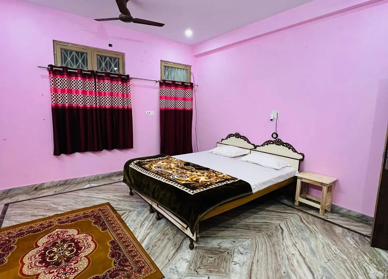 Annapurna Homestays Varanasi Lejlighed